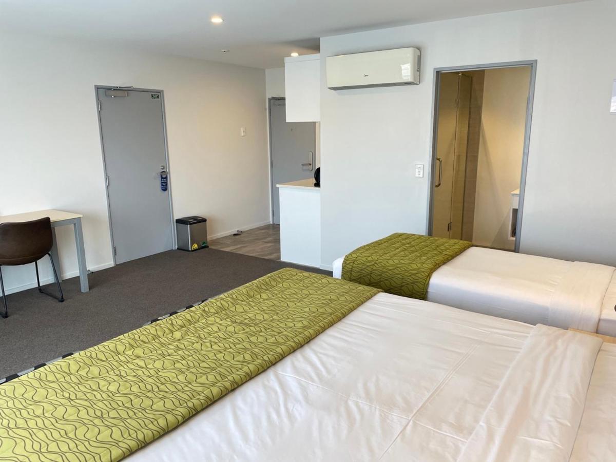 2 オン ホワイトレイ モーテル クライストチャーチ エクステリア 写真 A typical studio apartment