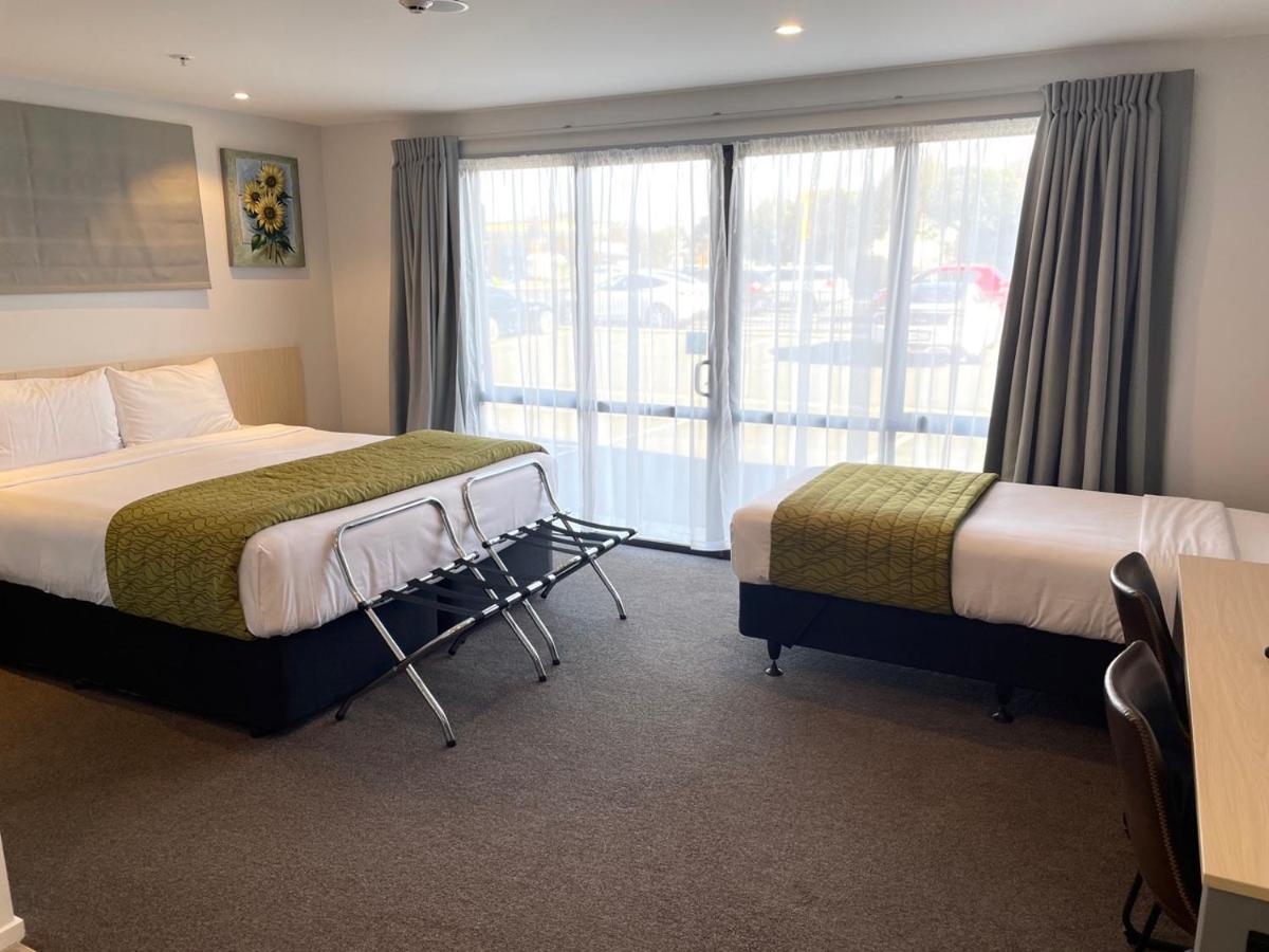 2 オン ホワイトレイ モーテル クライストチャーチ エクステリア 写真 A typical studio room at the hotel