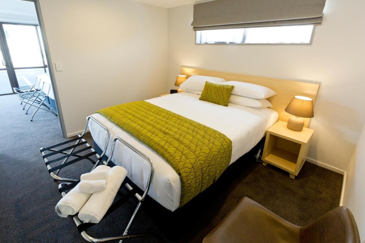 2 オン ホワイトレイ モーテル クライストチャーチ エクステリア 写真 A bedroom at the hotel