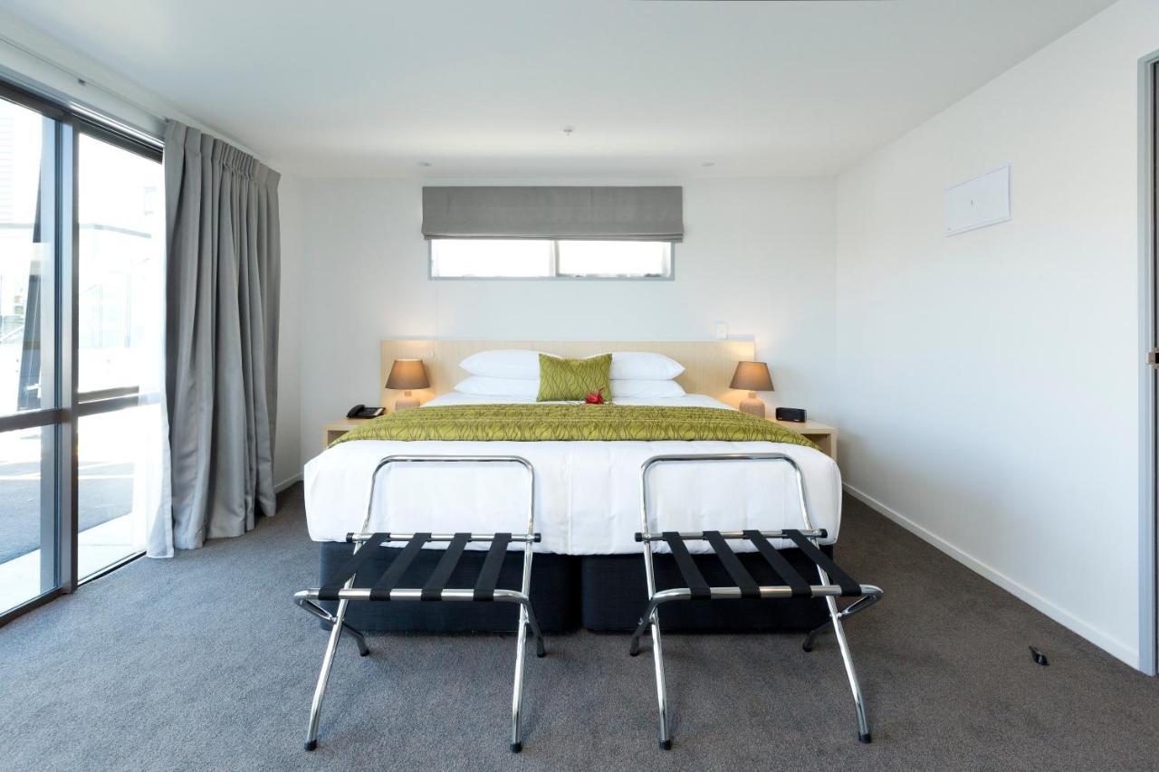 2 オン ホワイトレイ モーテル クライストチャーチ エクステリア 写真 A bedroom at the hotel